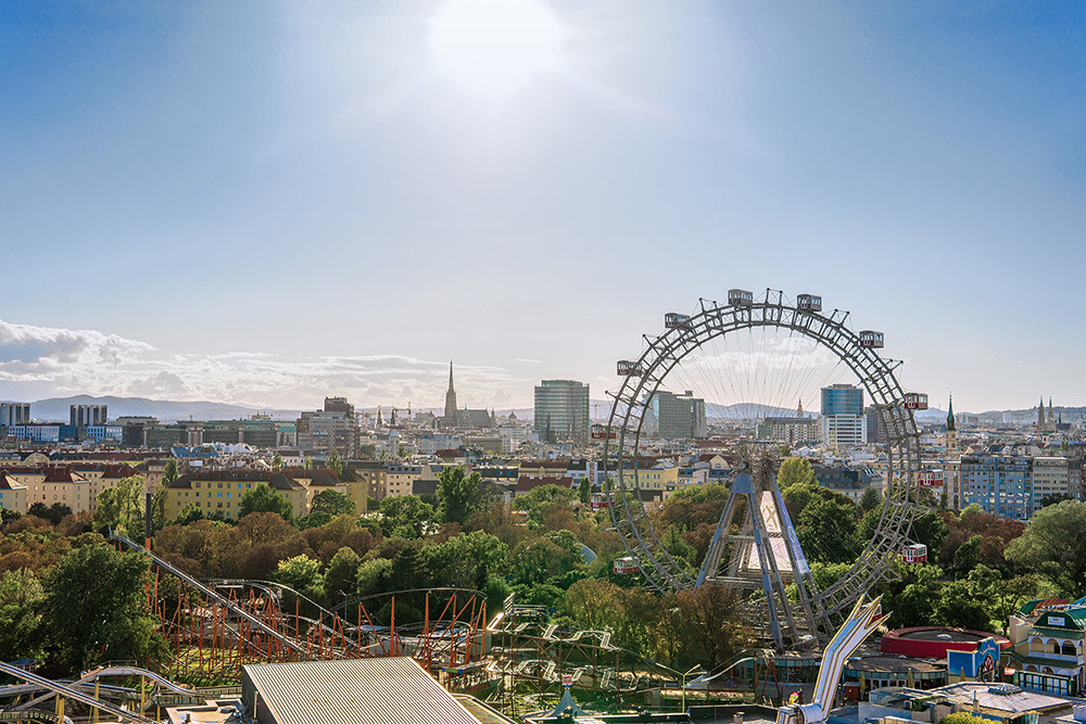 A sunny panorama of Vienna with the Prater and the Ferris wheel. C: Unsplash/uniqueton