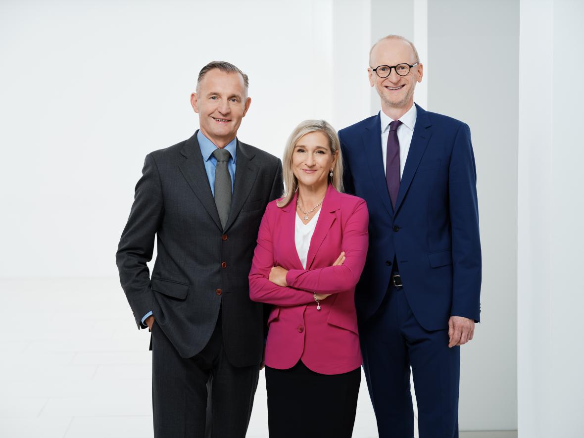 Wiener Stadtwerke-Geschäftsführung Peter Weinelt, Monika Unterholzner und Roman Fuchs